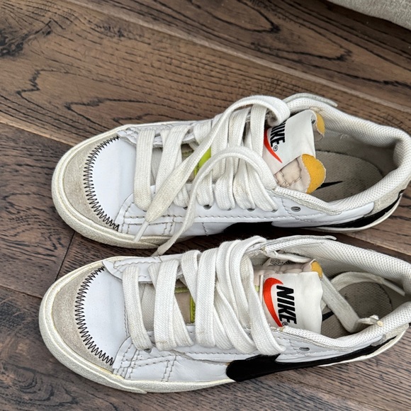 Nike Big Kids size 6 sneakers - Picture 10 of 12